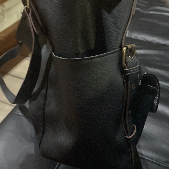 VR NYC Satchel bought at Target - Picture 3 of 5
